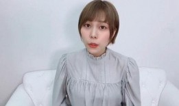 吃瓜女网红三百万粉丝,三百万粉丝背后的吃瓜传奇